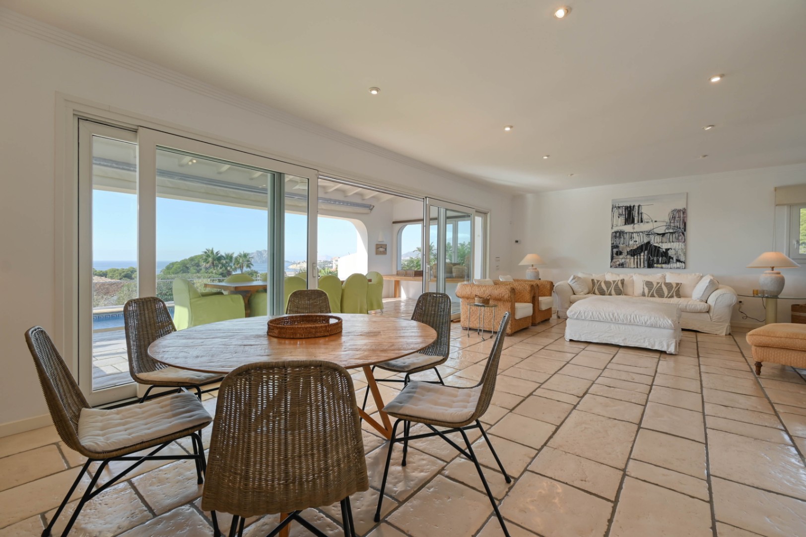 Mediterranean villa with spectacular sea views near El Portet, Moraira