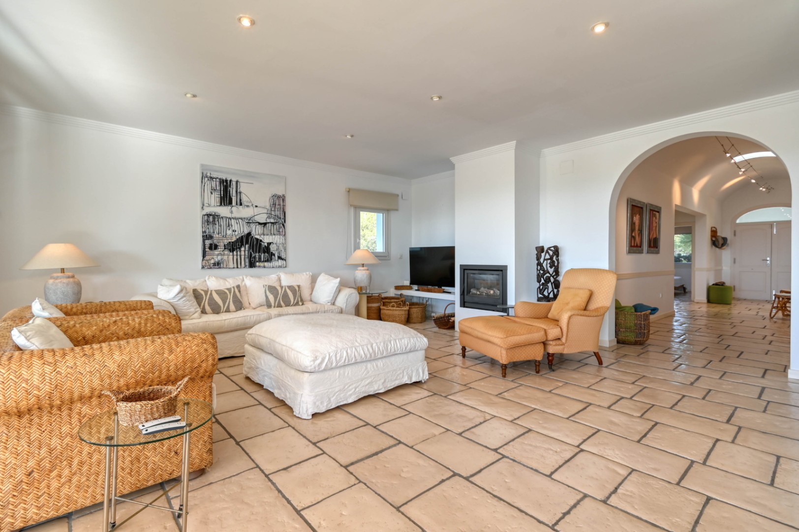 Mediterranean villa with spectacular sea views near El Portet, Moraira
