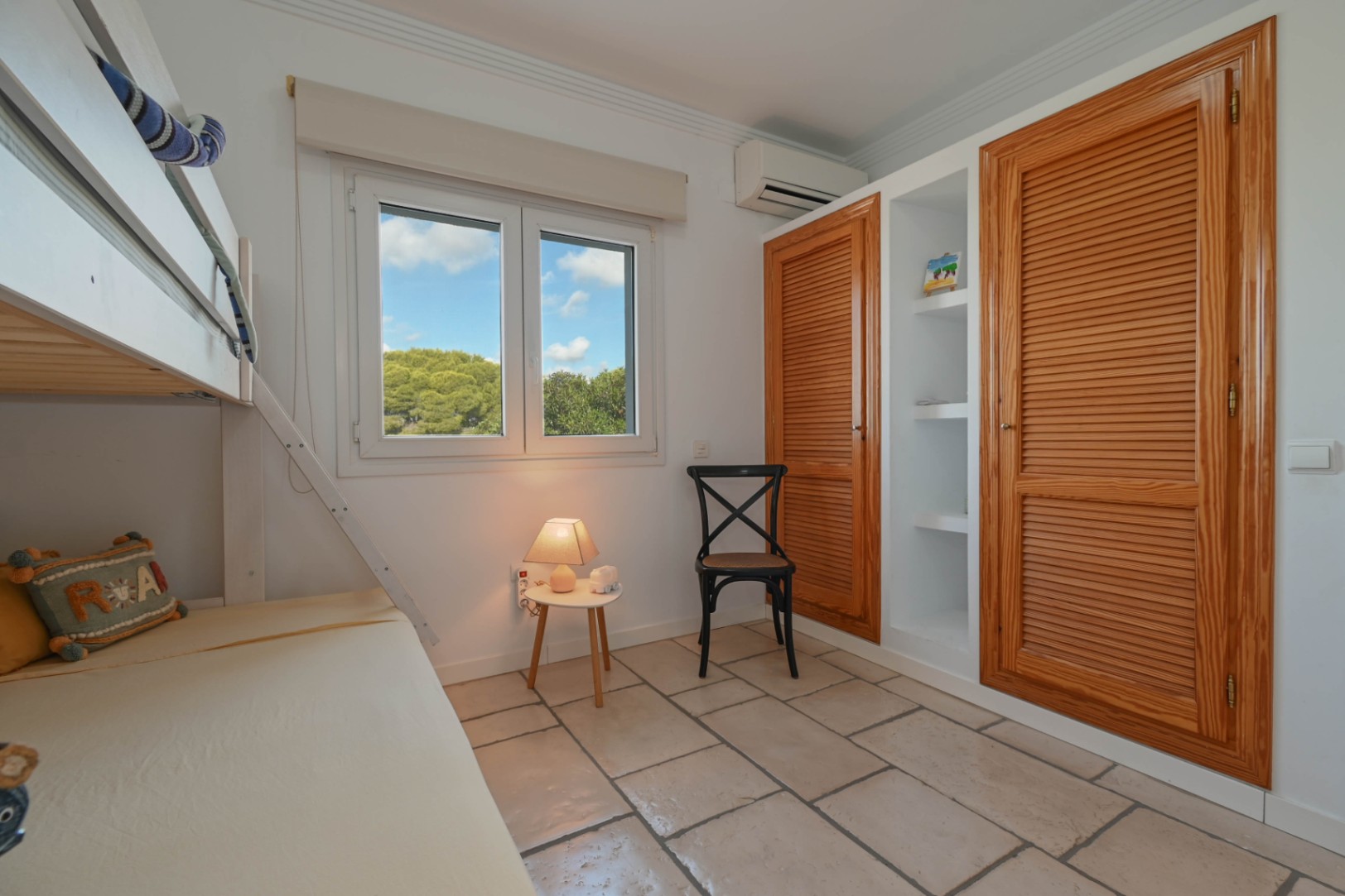 Mediterranean villa with spectacular sea views near El Portet, Moraira