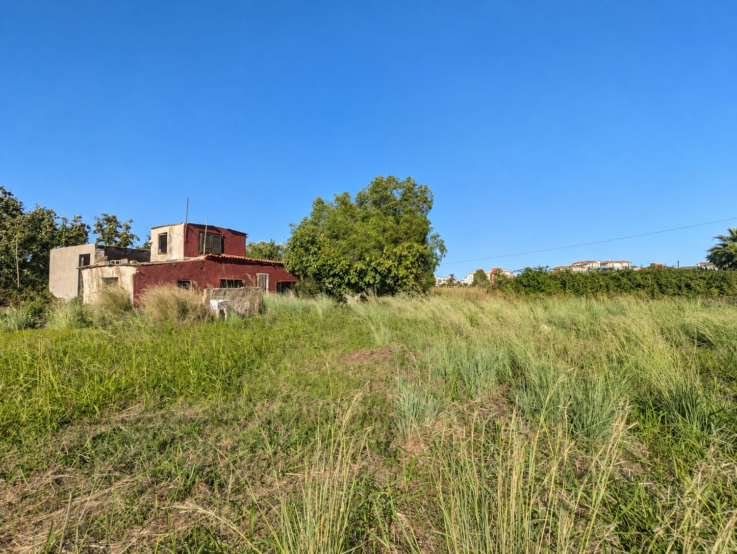 House to renovate in El Verger, 900 metres from the beach