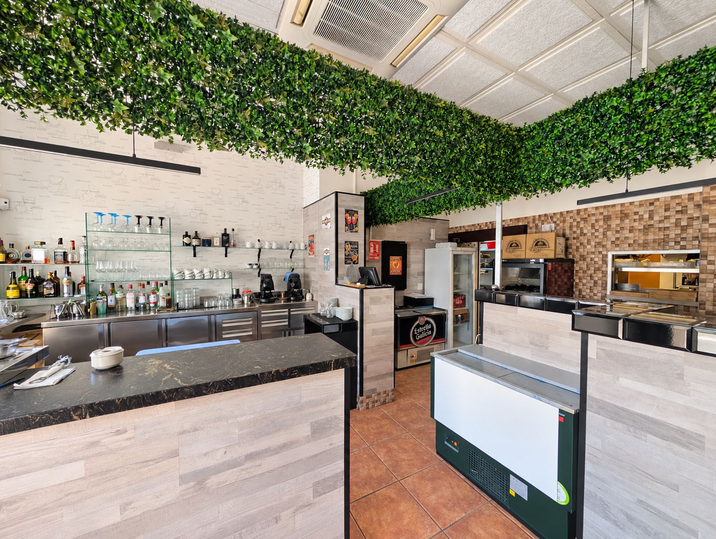 Restaurant business for sale in Moraira: equipped Italian pizzeria