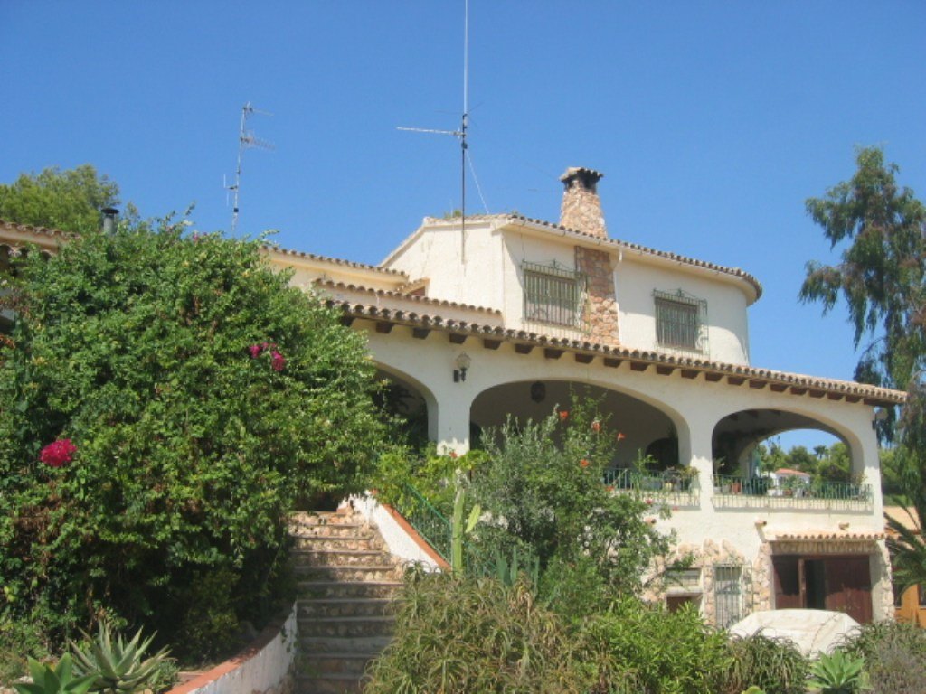 Traditional Villa for Sale in Moraira, Moravit